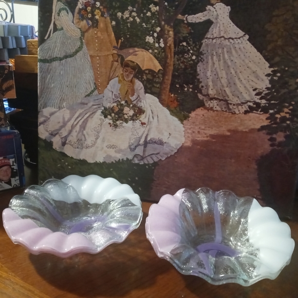 Murano 4 Opalescent Glass Dish 🍎🍒🍓🫐Scalloped Edge  Vintage,Nice Gift. - Picture 10 of 15